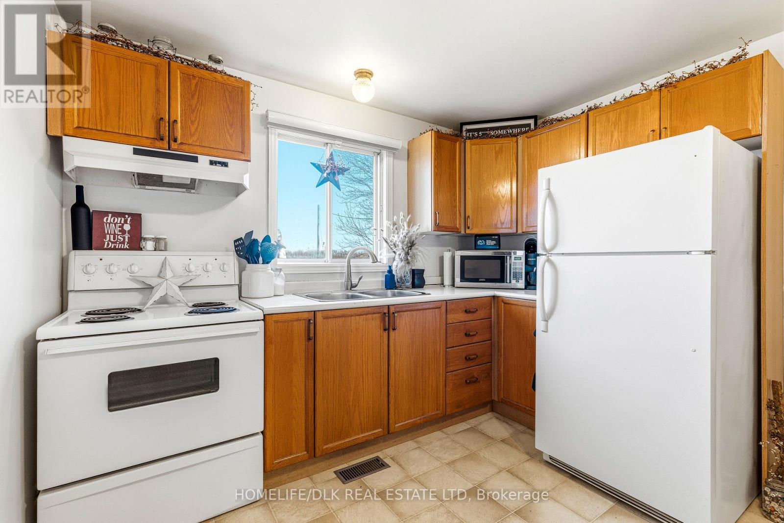 11296 ROWENA ROAD - 7