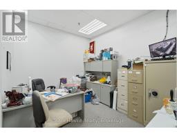 9225 County 93 Road, Midland, ON L4R4K4 Photo 13