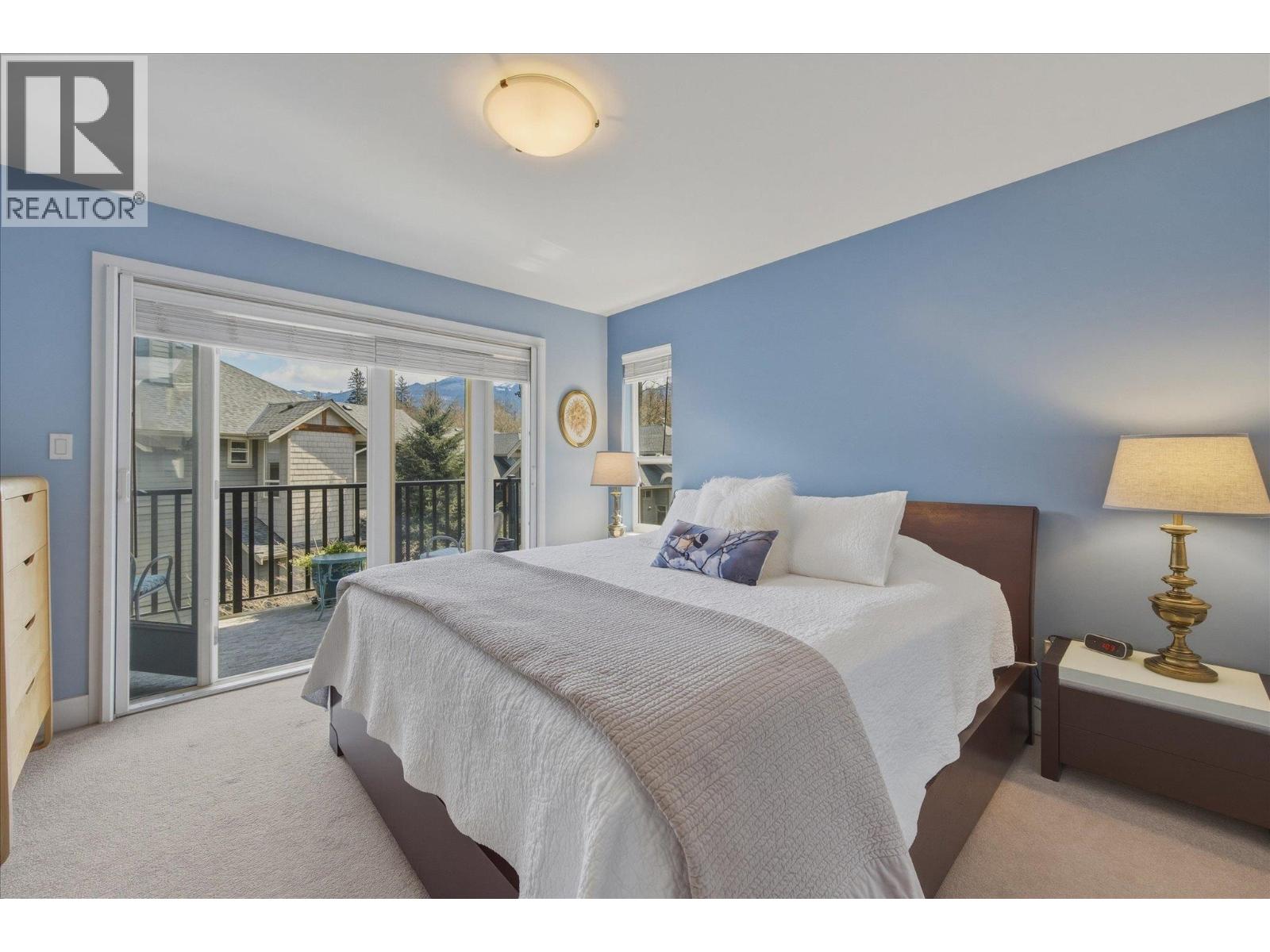 24 39758 GOVERNMENT ROAD, Squamish
