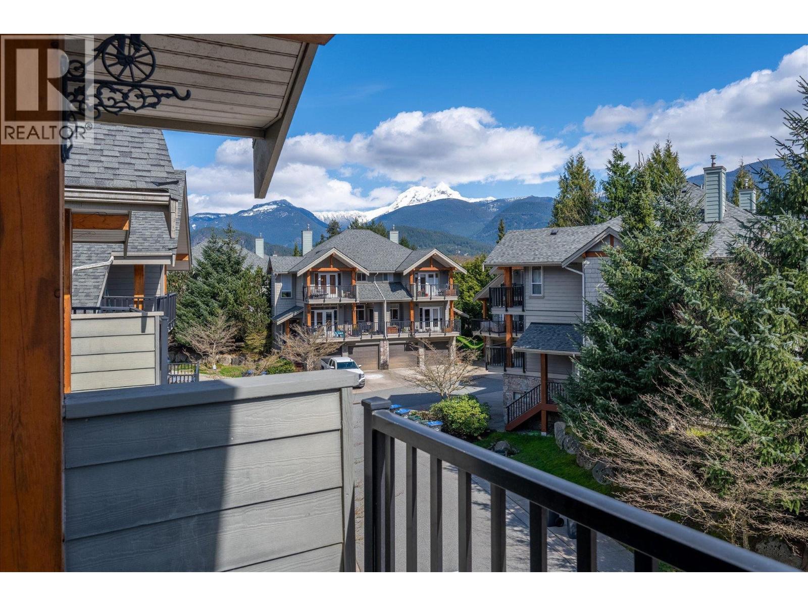 24 39758 GOVERNMENT ROAD, Squamish