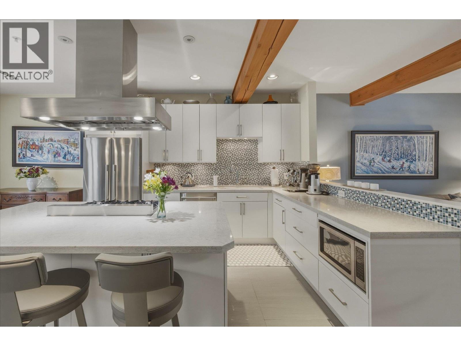24 39758 GOVERNMENT ROAD, Squamish