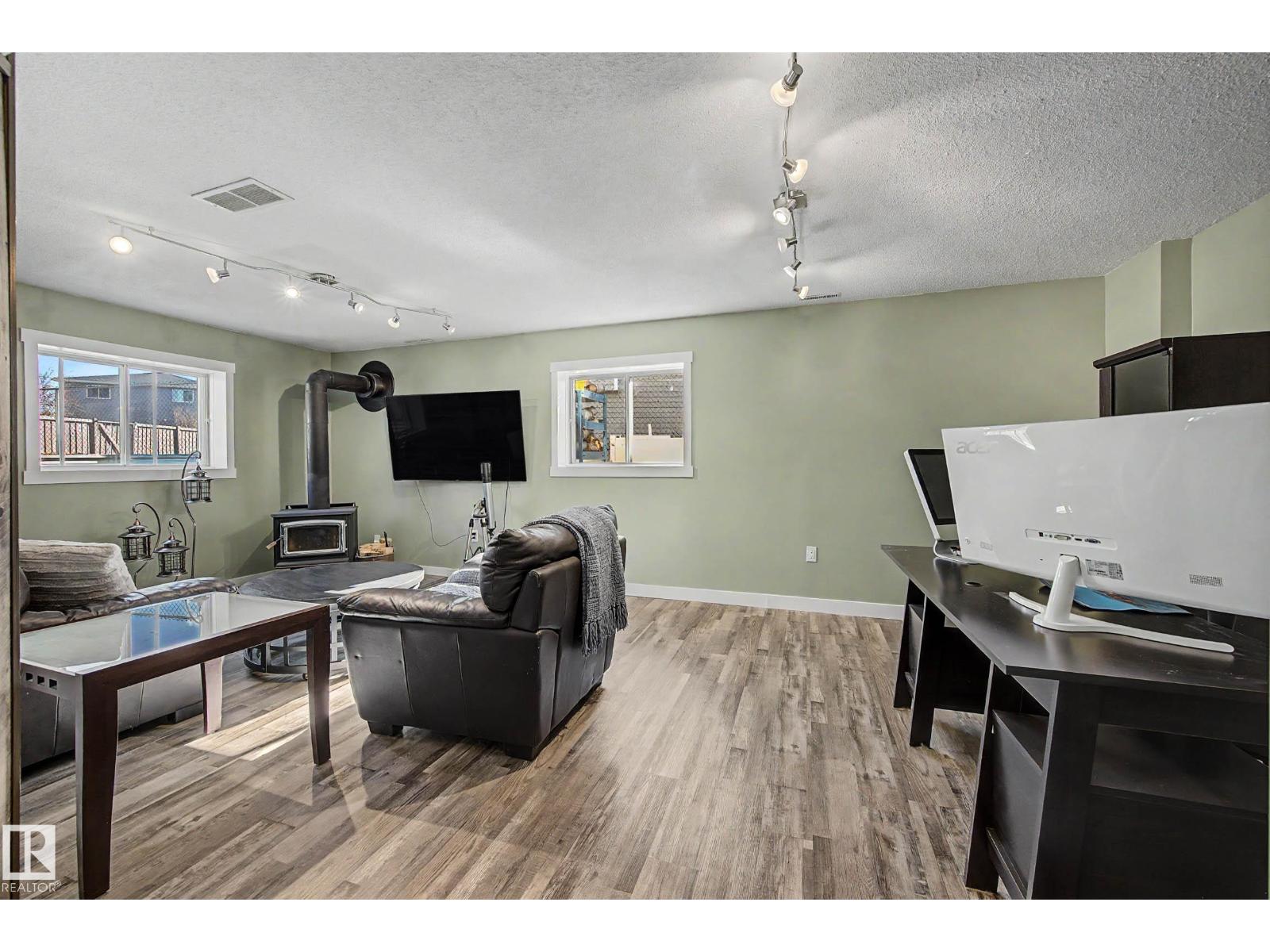 4109 44 AV, Stony Plain