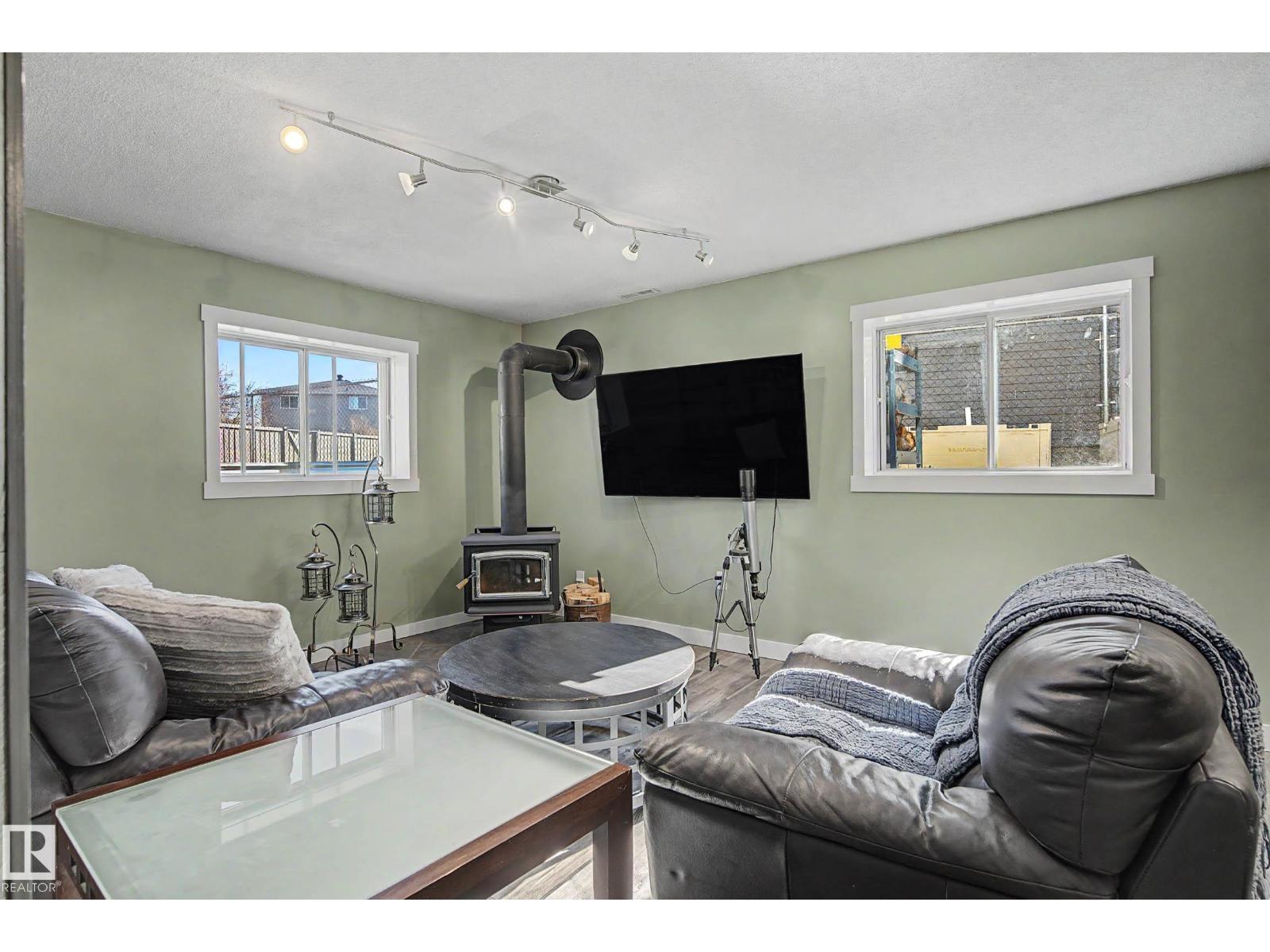 4109 44 AV, Stony Plain