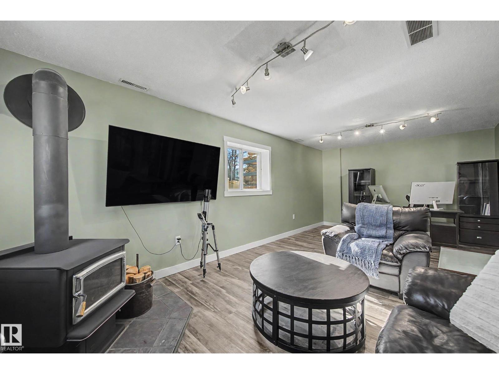 4109 44 AV, Stony Plain