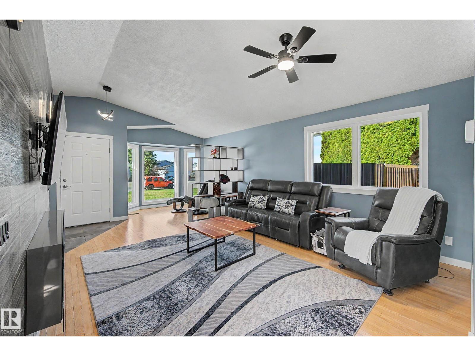 4109 44 AV, Stony Plain
