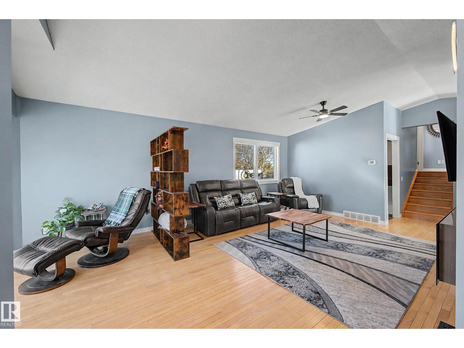 4109 44 AV, Stony Plain