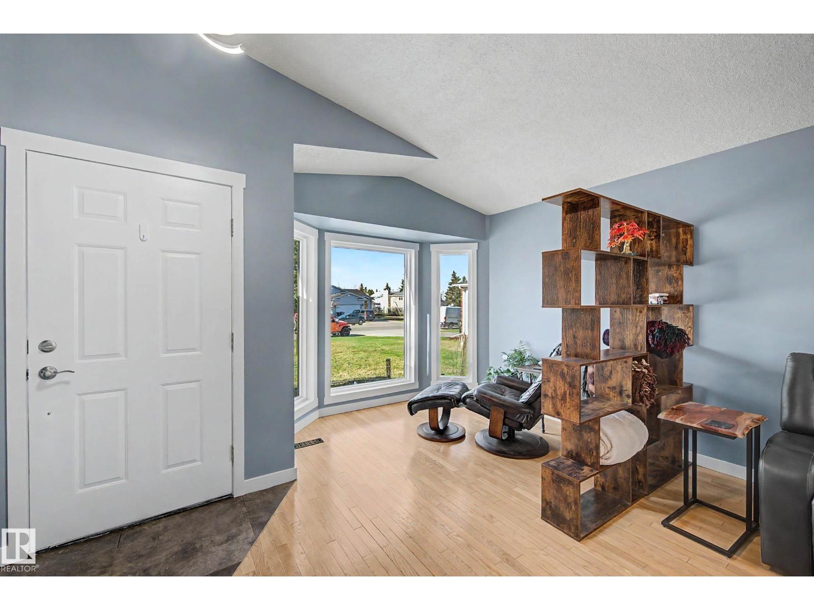 4109 44 AV, Stony Plain