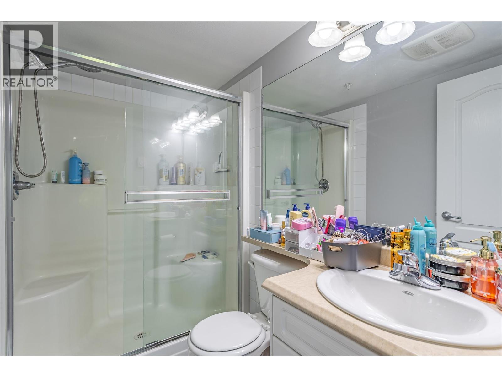 114 260 Franklyn Road, Kelowna
