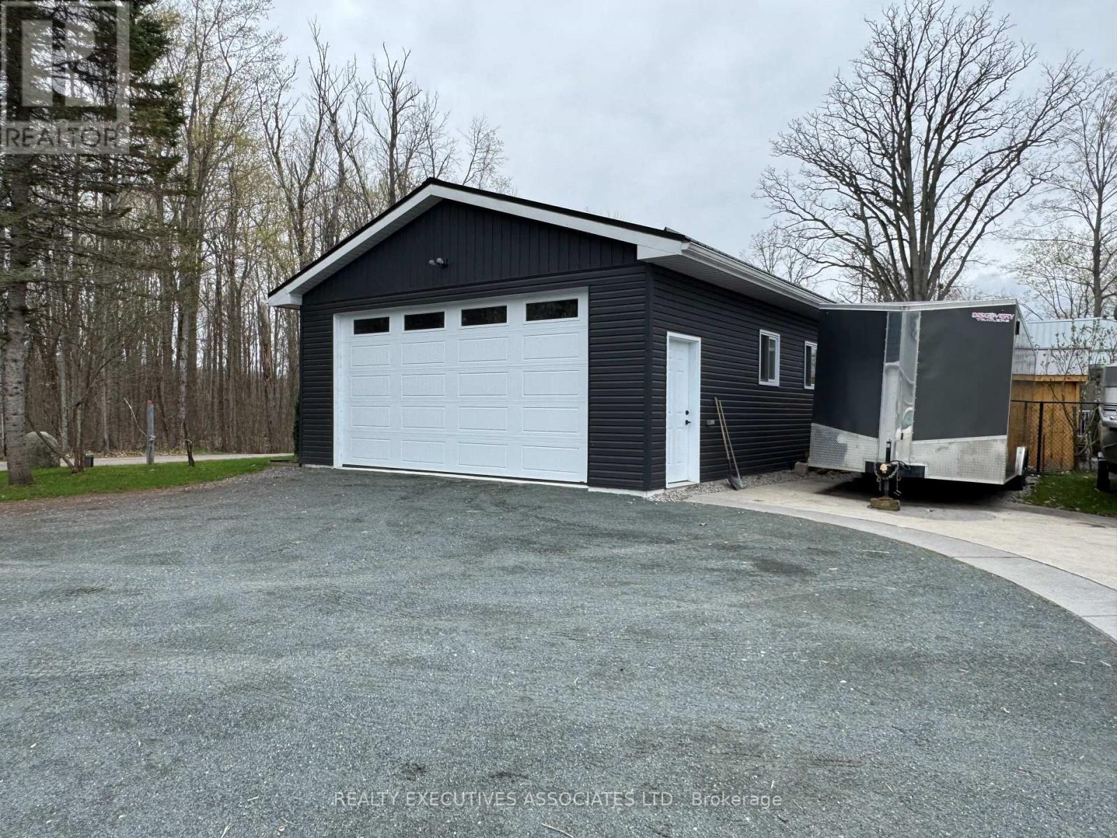 36 WEST LANE - 4