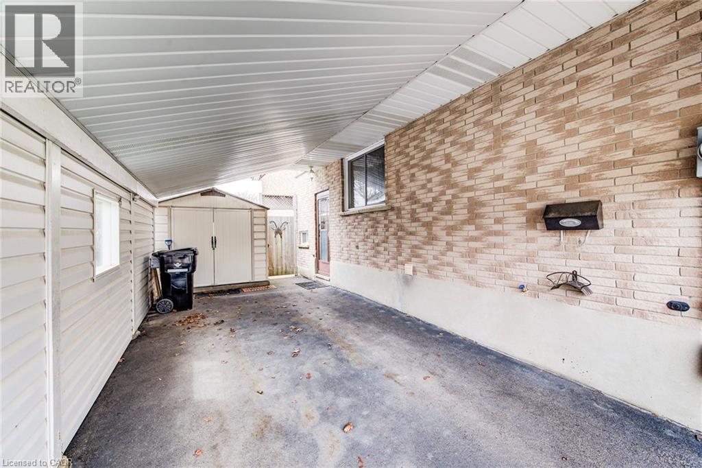 53 GREENOCK Drive, Kitchener, Ontario, N2E2J9 — Photo 5