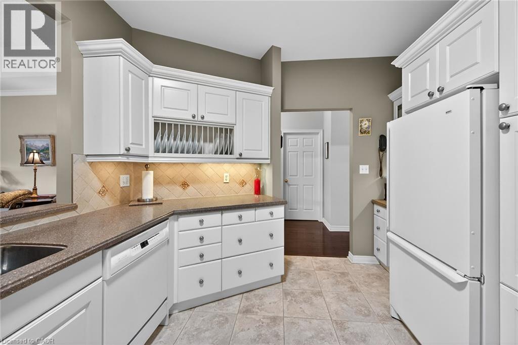 44 TWENTYPLACE Boulevard, Mount Hope, Ontario, L0R1W0 — Photo 8