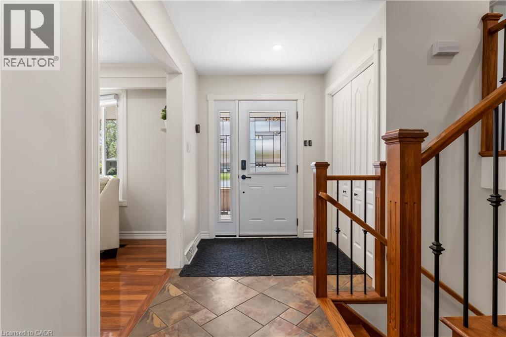 105 DALEVIEW Drive, Fonthill, Ontario, L0S1E0 — Photo 6