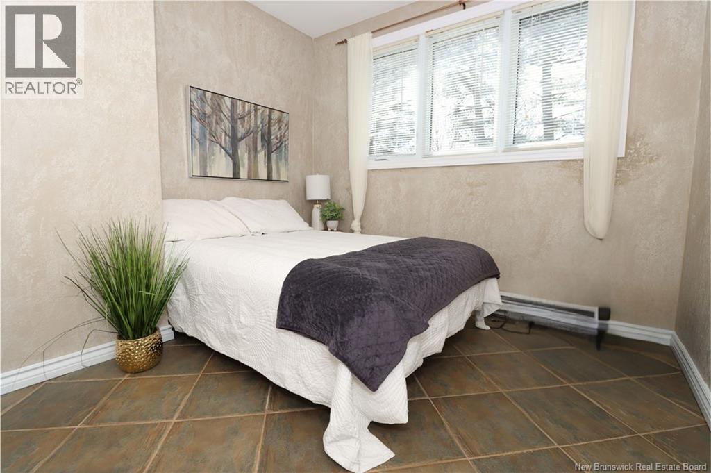 35 Firwood Crescent - 27
