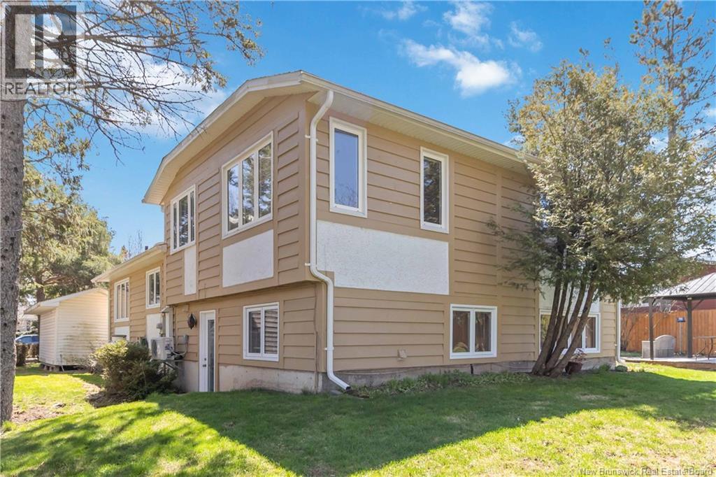 35 Firwood Crescent - 43