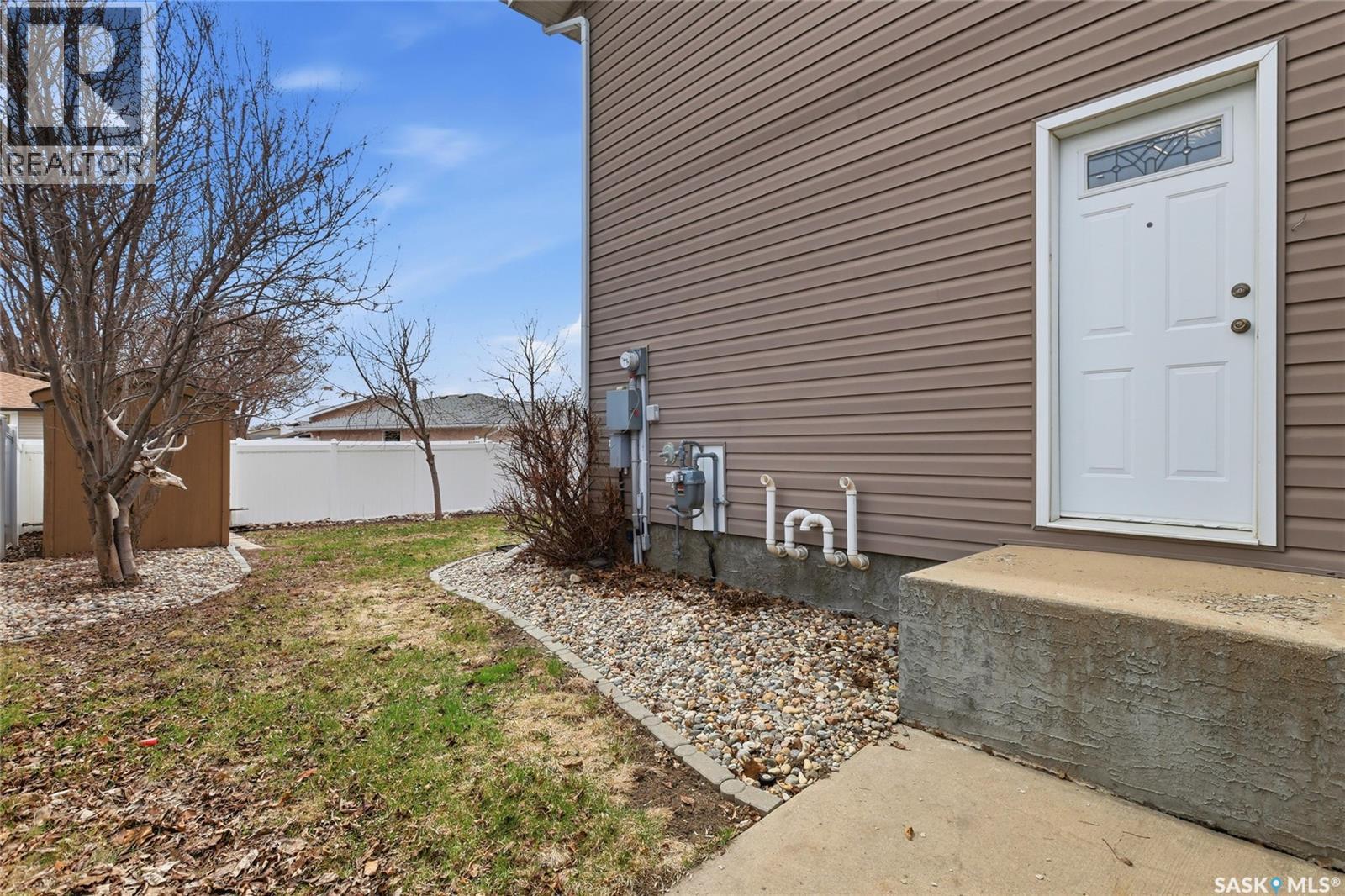 404 Dalgliesh DRIVE - 52