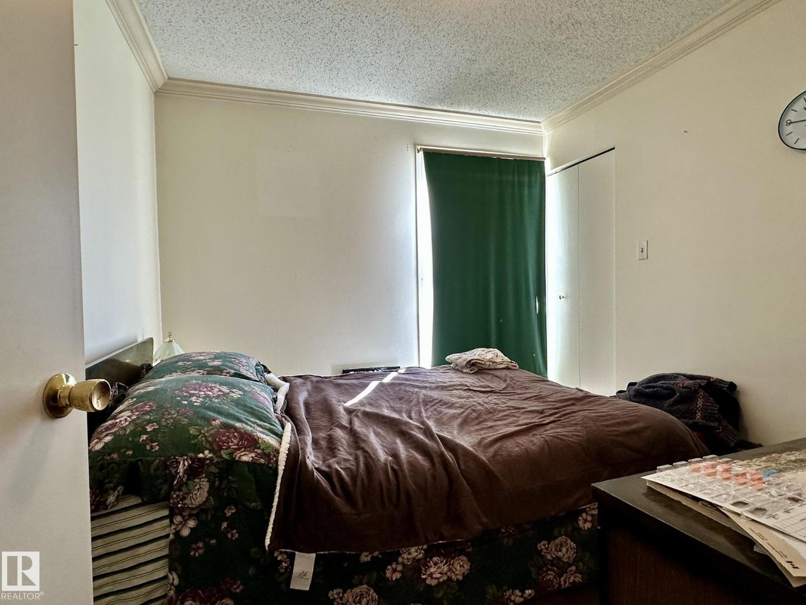 2304 151 AV NW, Edmonton
