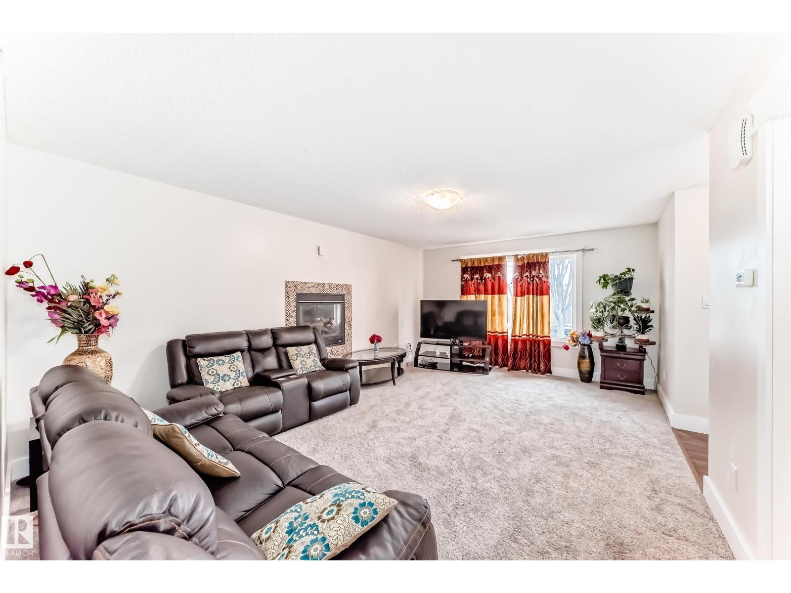 11732 123 ST NW, Edmonton