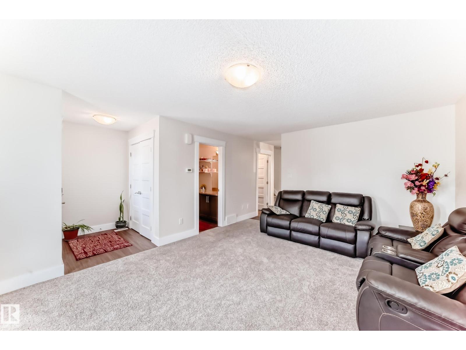 11732 123 ST NW, Edmonton
