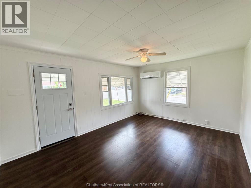 20 MCNAUGHTON AVENUE, Wallaceburg, Ontario, N8A1R8 — Photo 6