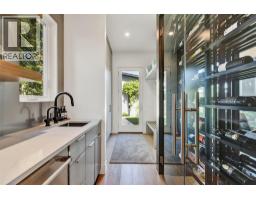 364 Christleton Avenue, Kelowna, BC V1Y5H7 Photo 45