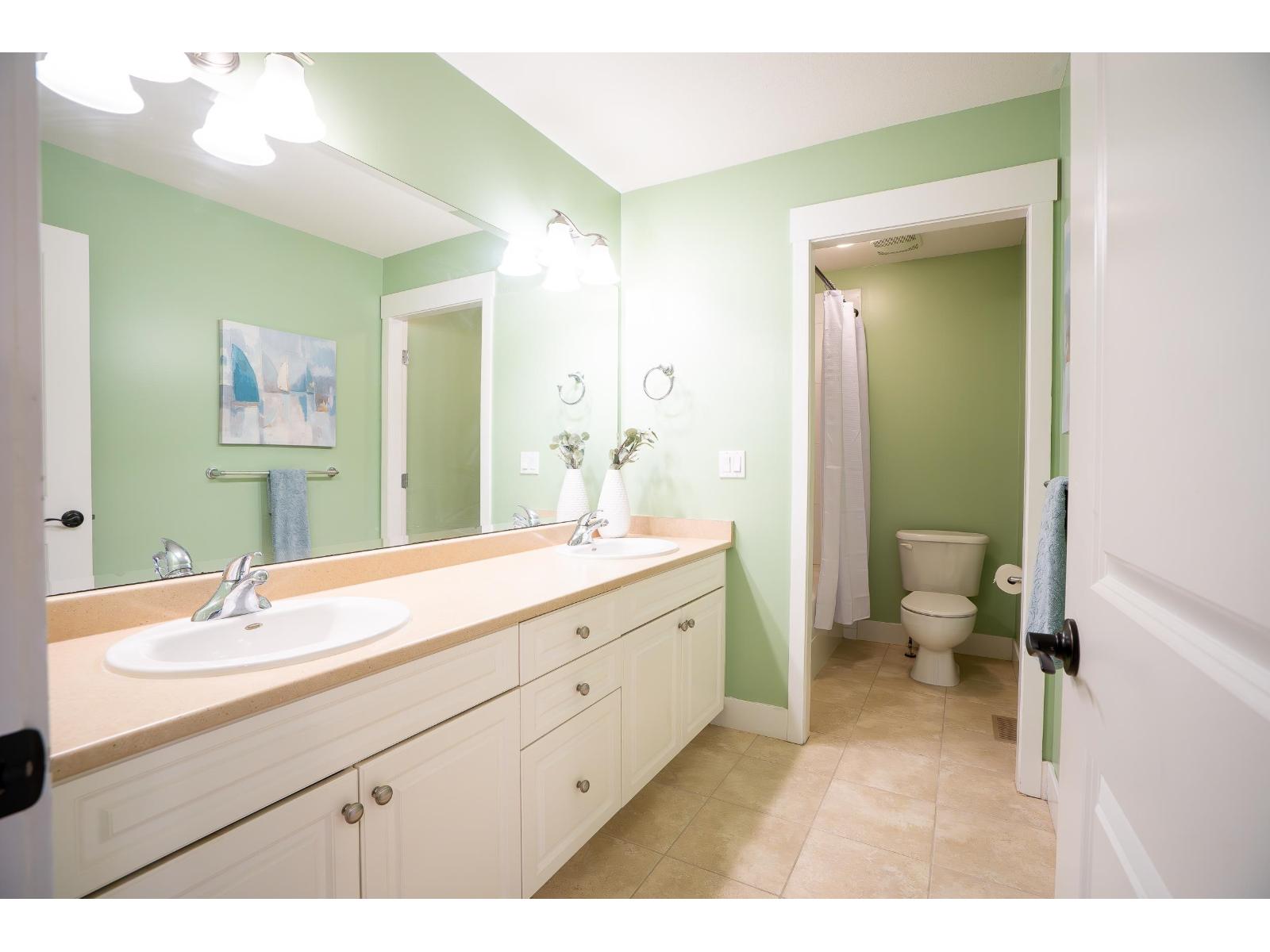 4 Bed, 4 Bath House for Sale in Surrey – 17916 71 AVENUE, Surrey - Image 21
