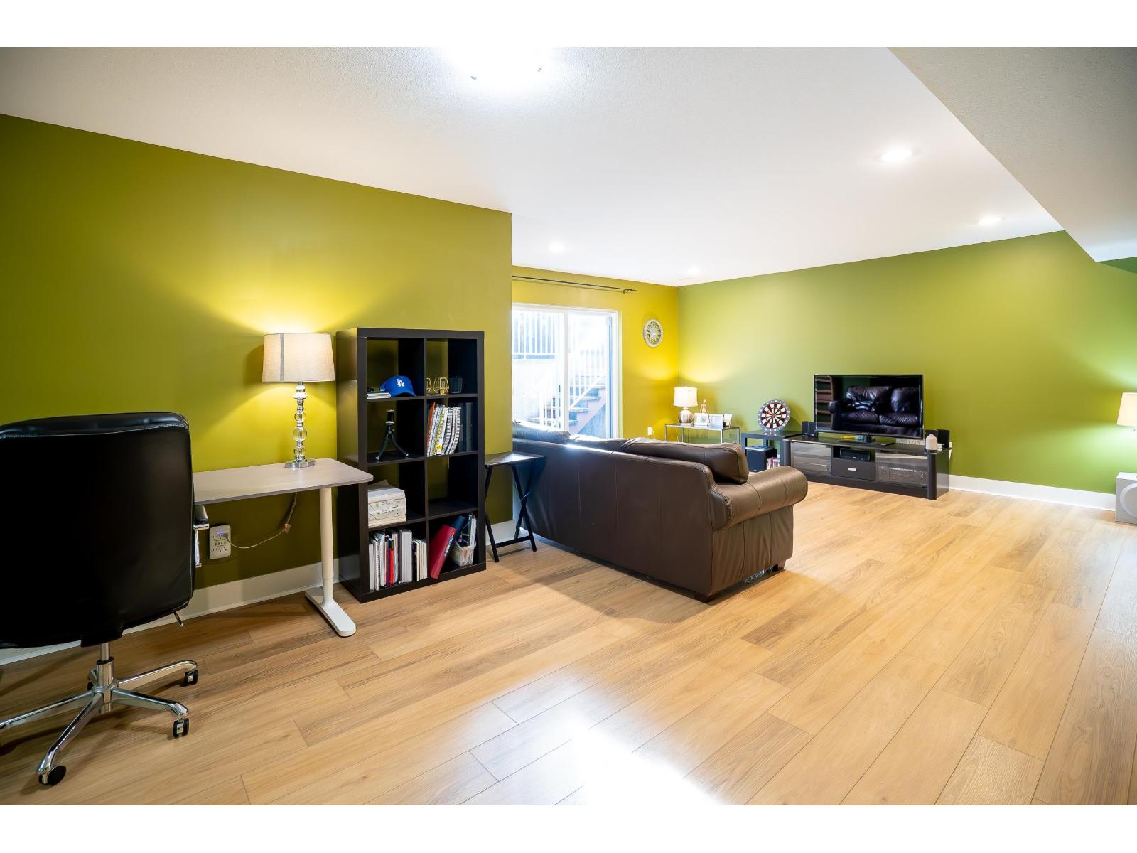 4 Bed, 4 Bath House for Sale in Surrey – 17916 71 AVENUE, Surrey - Image 7