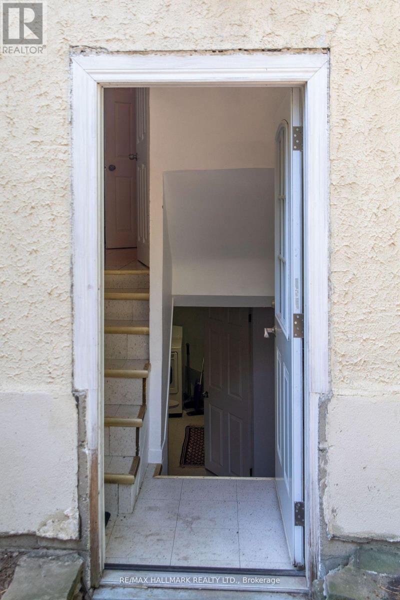 86 CHURCH STREET S - 24