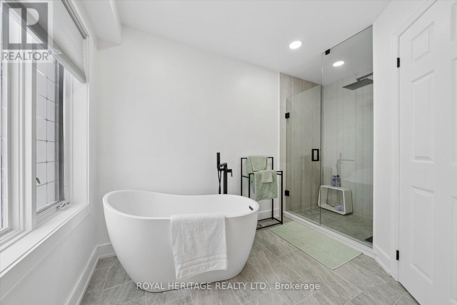 38 BRIAR GATE WAY - 21