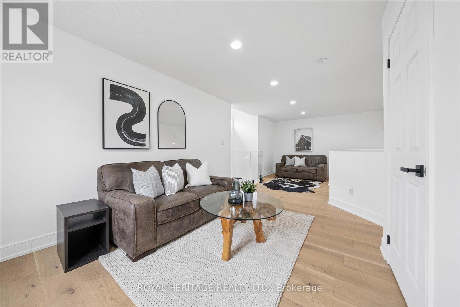 38 BRIAR GATE WAY - 25