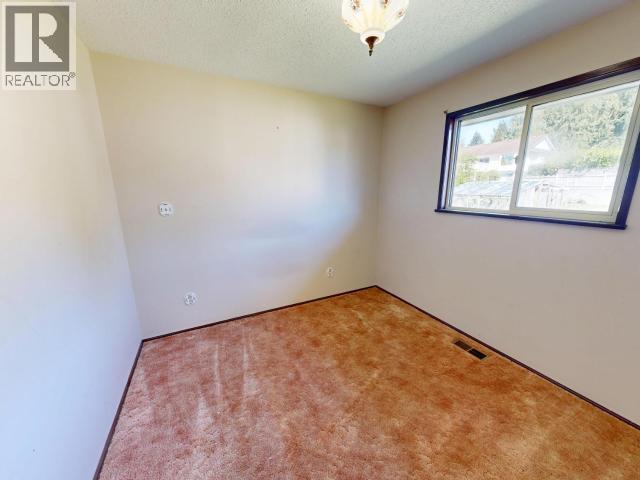 4688 FERNWOOD AVE - 8