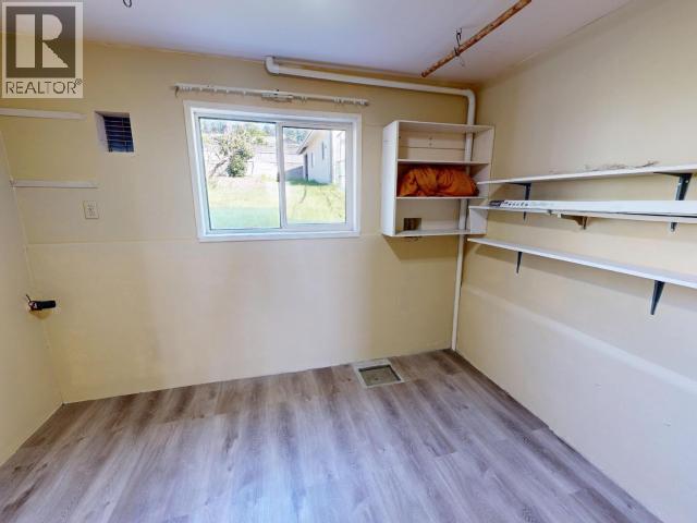 4688 FERNWOOD AVE - 18