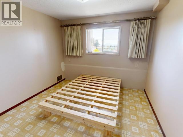 4688 FERNWOOD AVE - 16