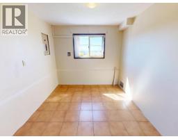4688 Fernwood Ave, Powell River, BC V8A3L6 Photo 19