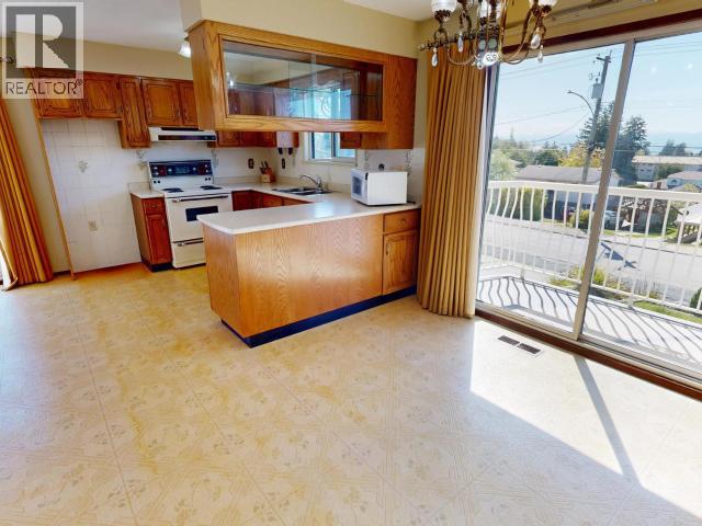 4688 FERNWOOD AVE - 4