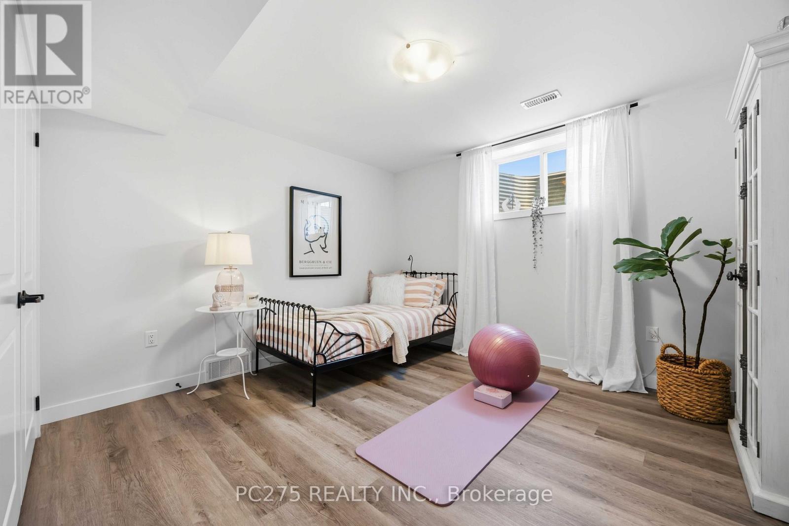 3585 BRITT BOULEVARD - 27