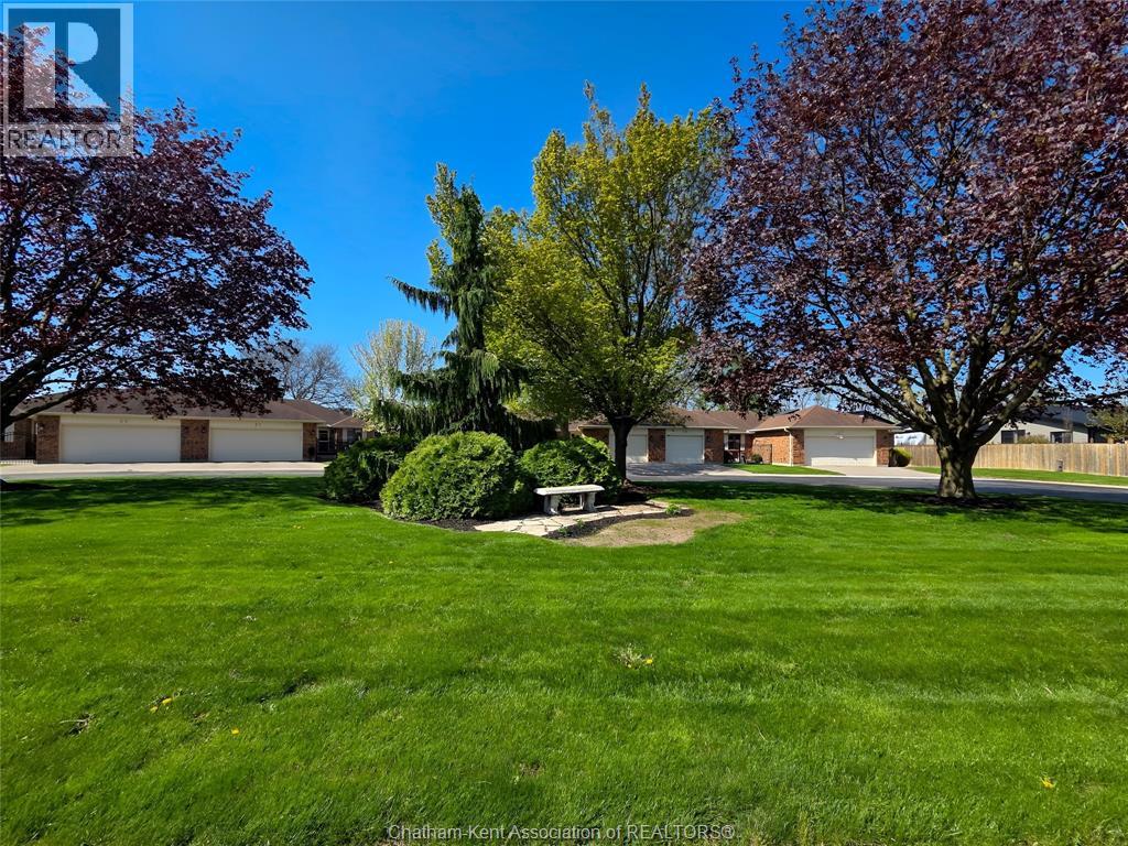 21 Earl DRIVE - 8