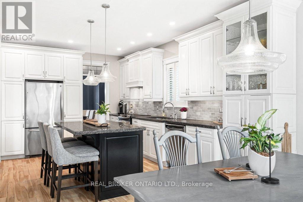 32 FELDSPAR CRESCENT - 19