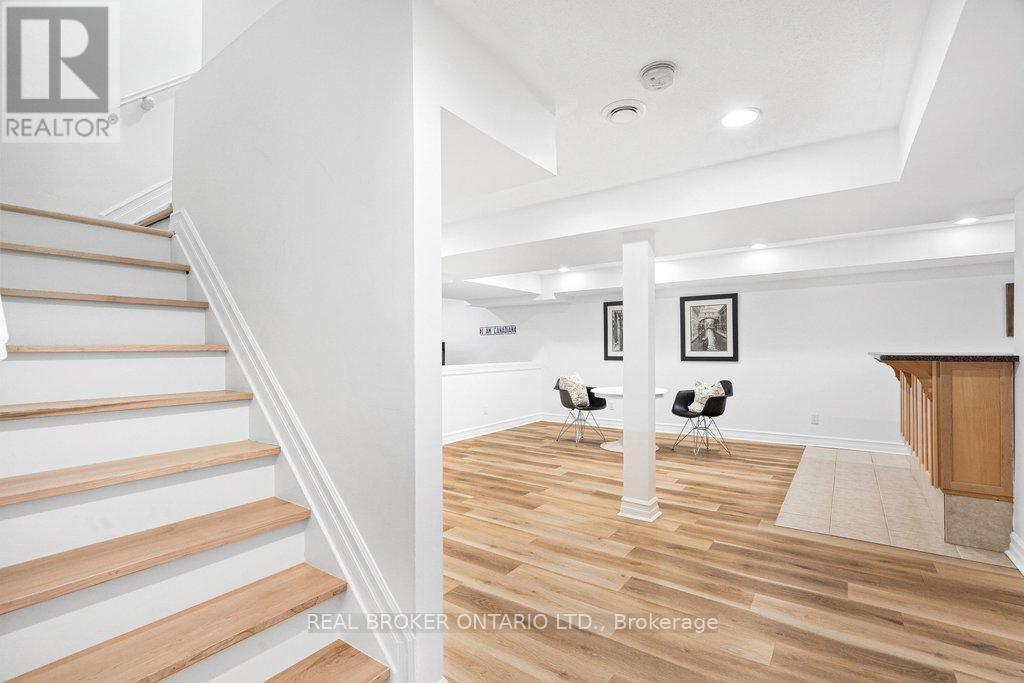 32 FELDSPAR CRESCENT - 36