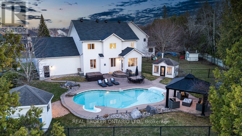 32 FELDSPAR CRESCENT - 46