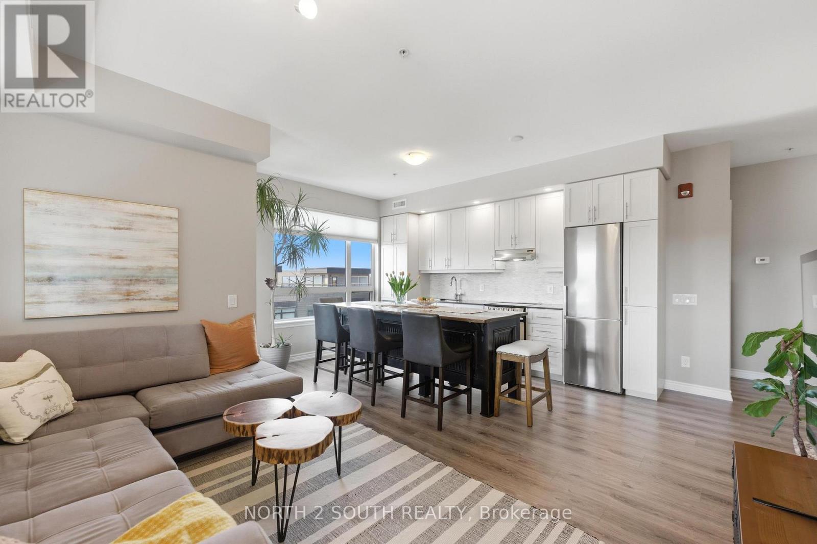 #408 40 ESPLANADE LANE - 13