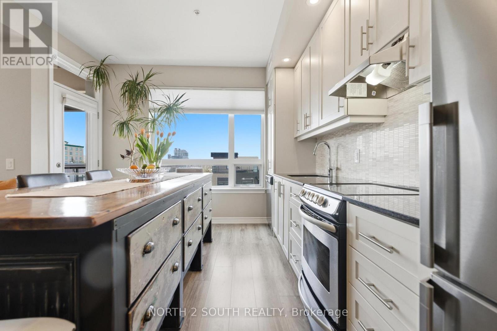 #408 40 ESPLANADE LANE - 16