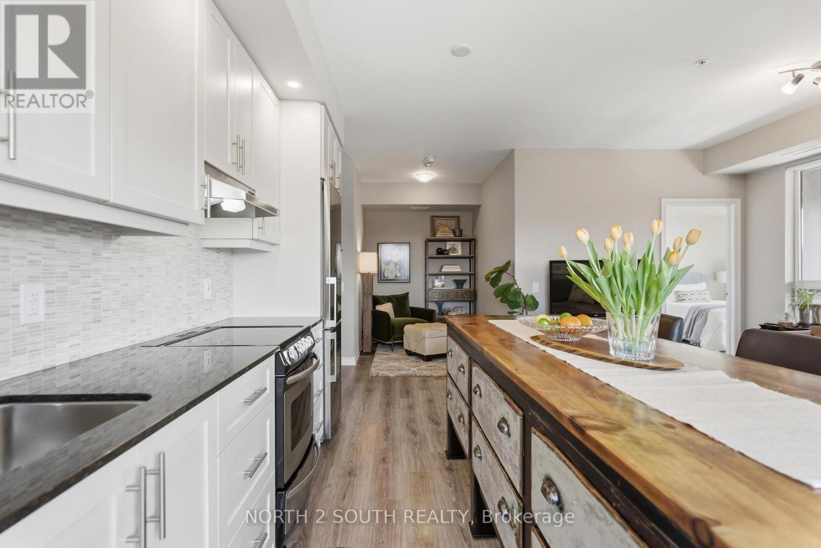 #408 40 ESPLANADE LANE - 17