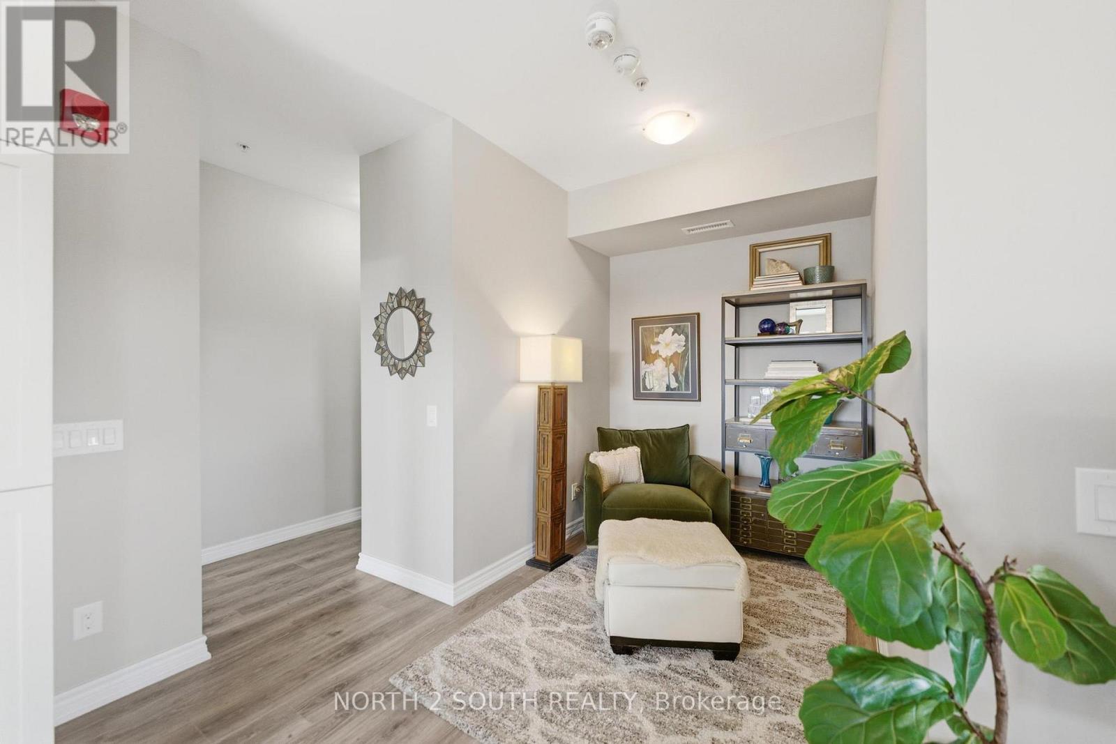 #408 40 ESPLANADE LANE - 8