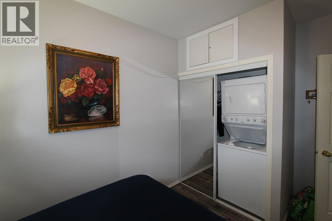 #7B 3935 Eagle Bay Road - 10
