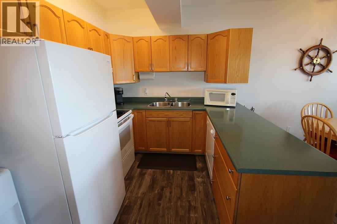 #7B 3935 Eagle Bay Road - 4