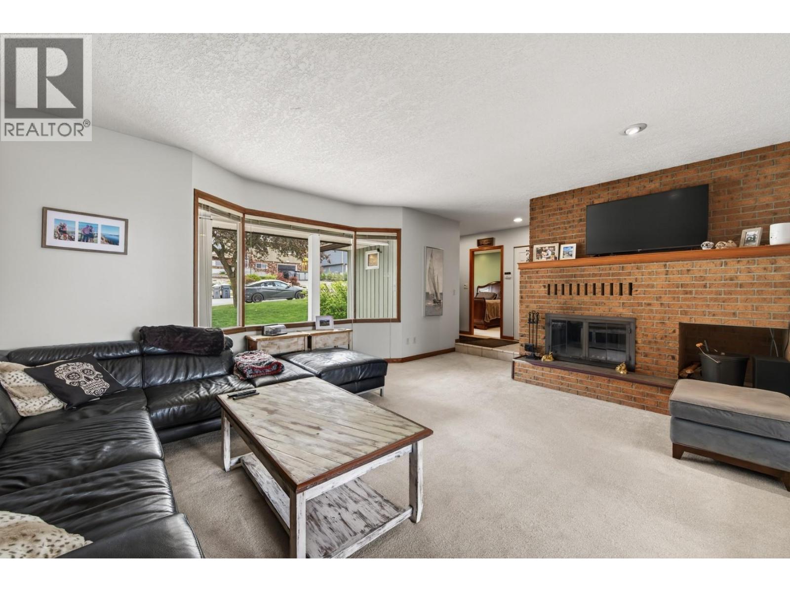 680 Fleming Drive - 3