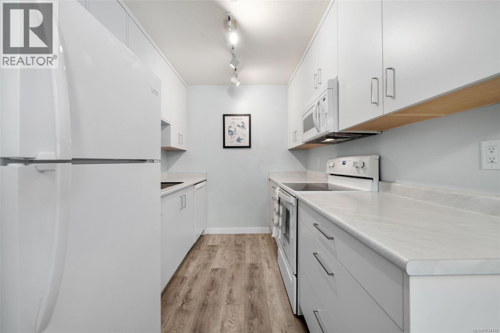 #107 420 Parry St - 15