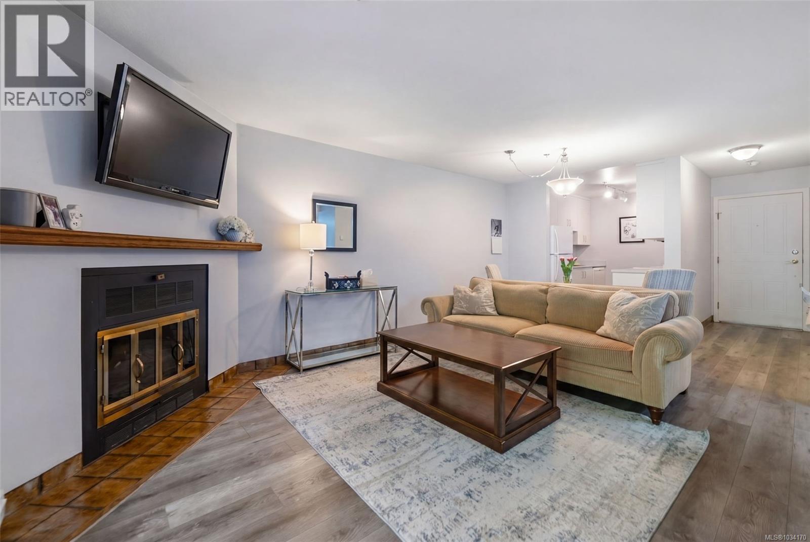 #107 420 Parry St - 7