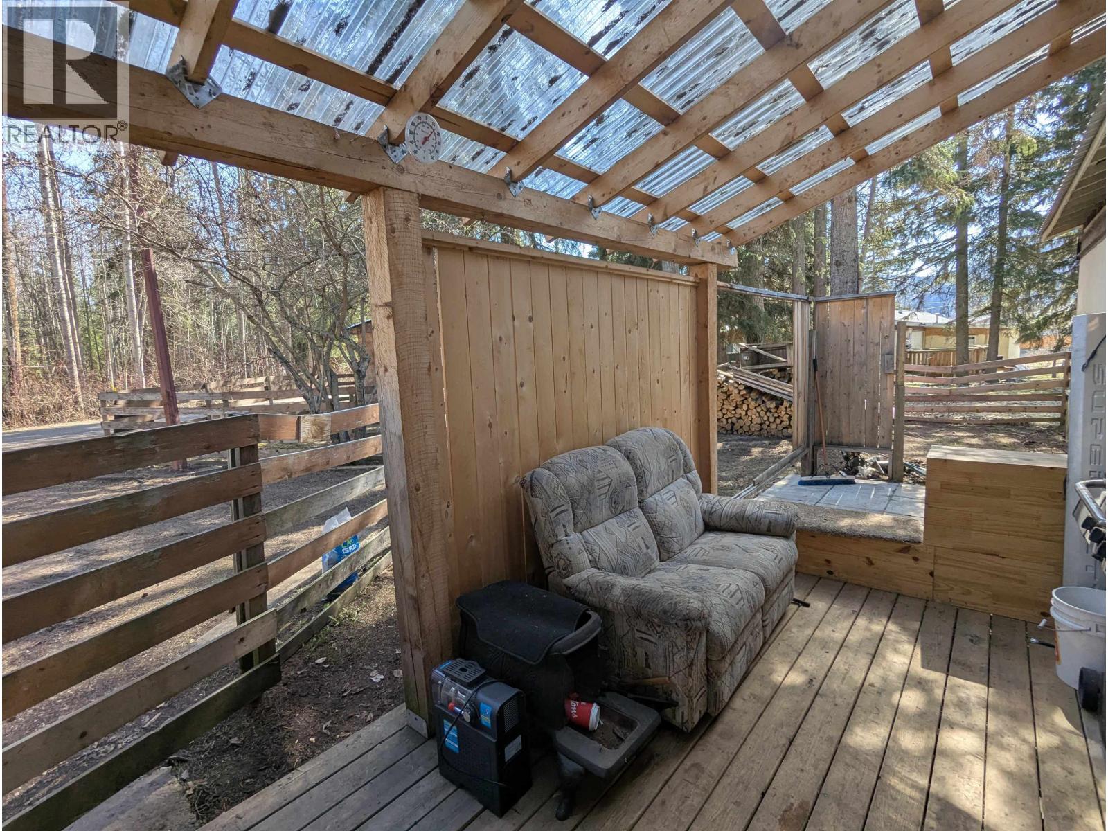 #82-4430 16 Highway, Smithers
