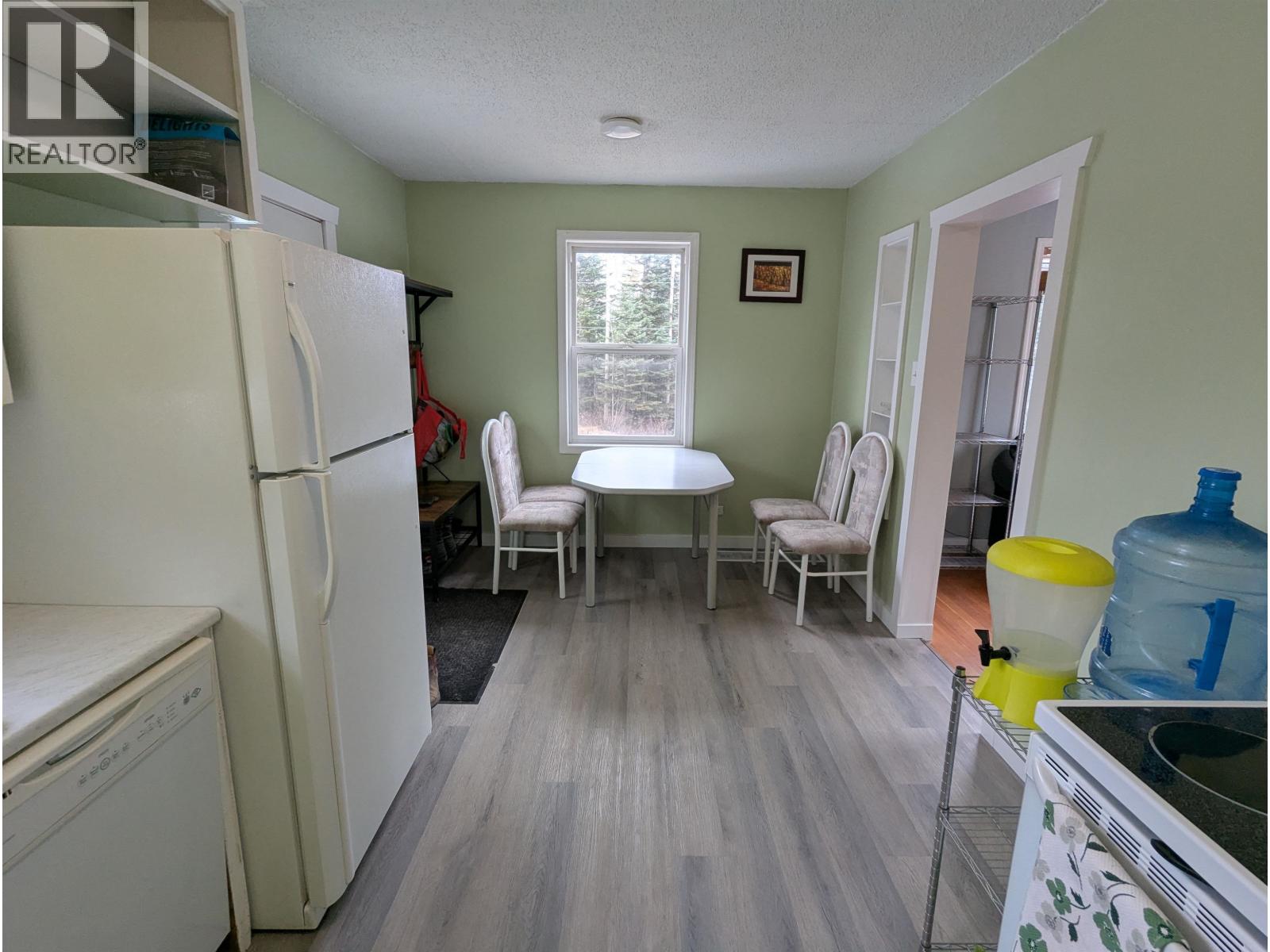 7074 KROEKER Road, Smithers